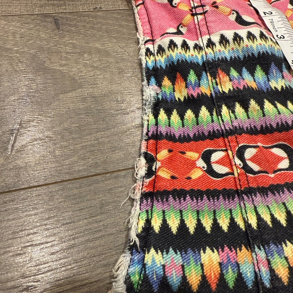 FARM Rio OS Petite Overall Shorts. Toucan Print. Funky, Beach, Colorful, Vibrant - Picture 4 of 9